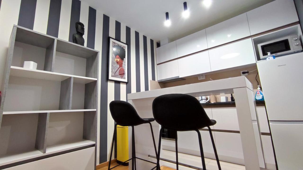 House Of Mac Apartments Ni Exterior foto